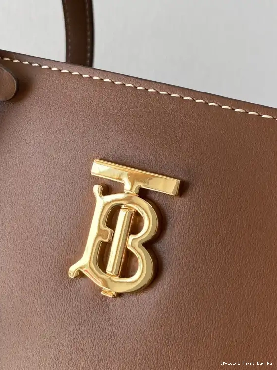 Official First Bag Ru Leather Tote Medium BURBERRY Motif Monogram 0506